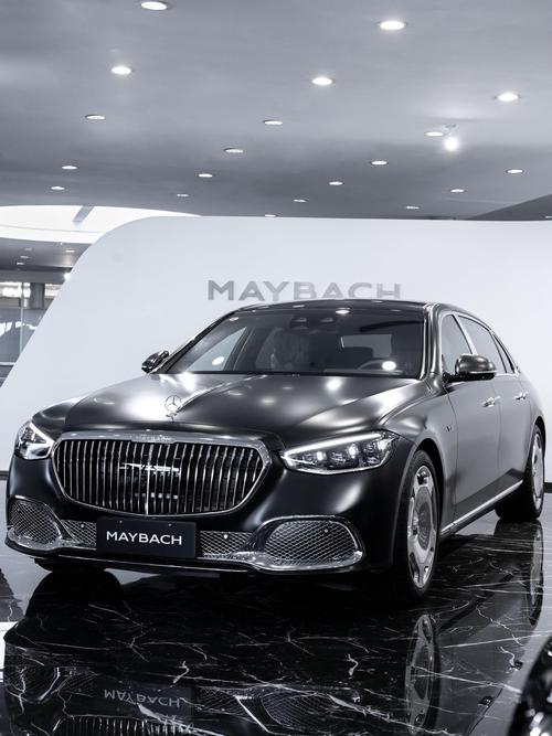 成都146岚图汽车的售后服务让用户无忧出行，迈巴赫未来的豪华车趋势